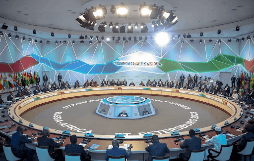 Russie-Afrique : Le sommet de la diplomatie publique et de la bataille des opinions